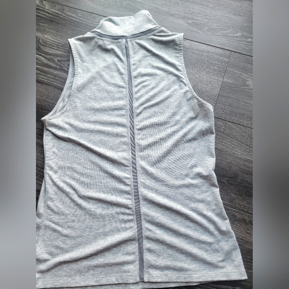 Athleta high neck tank - Picture 2 of 5